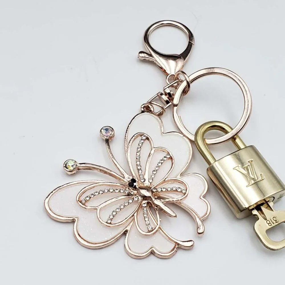 Louis Vuitton Gold Lock 🔑 Authentic LV Padlock + Bag Unbranded Butterfly Charm - Picture 6 of 8